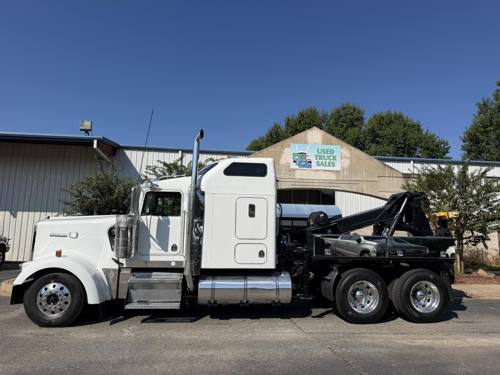 2001 Kenworth W900B