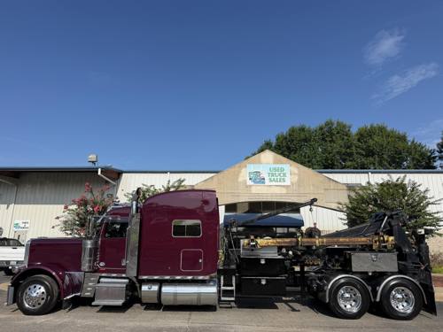 2015 Peterbilt 389