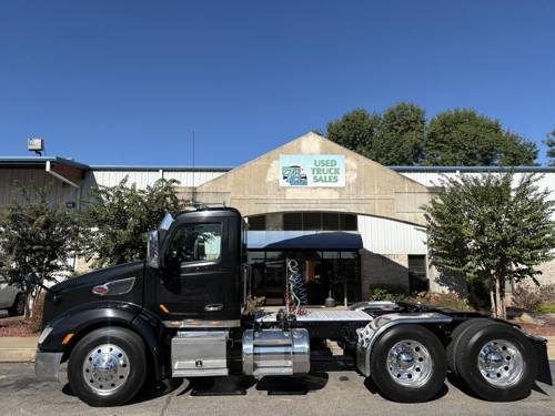 2017 Peterbilt 579